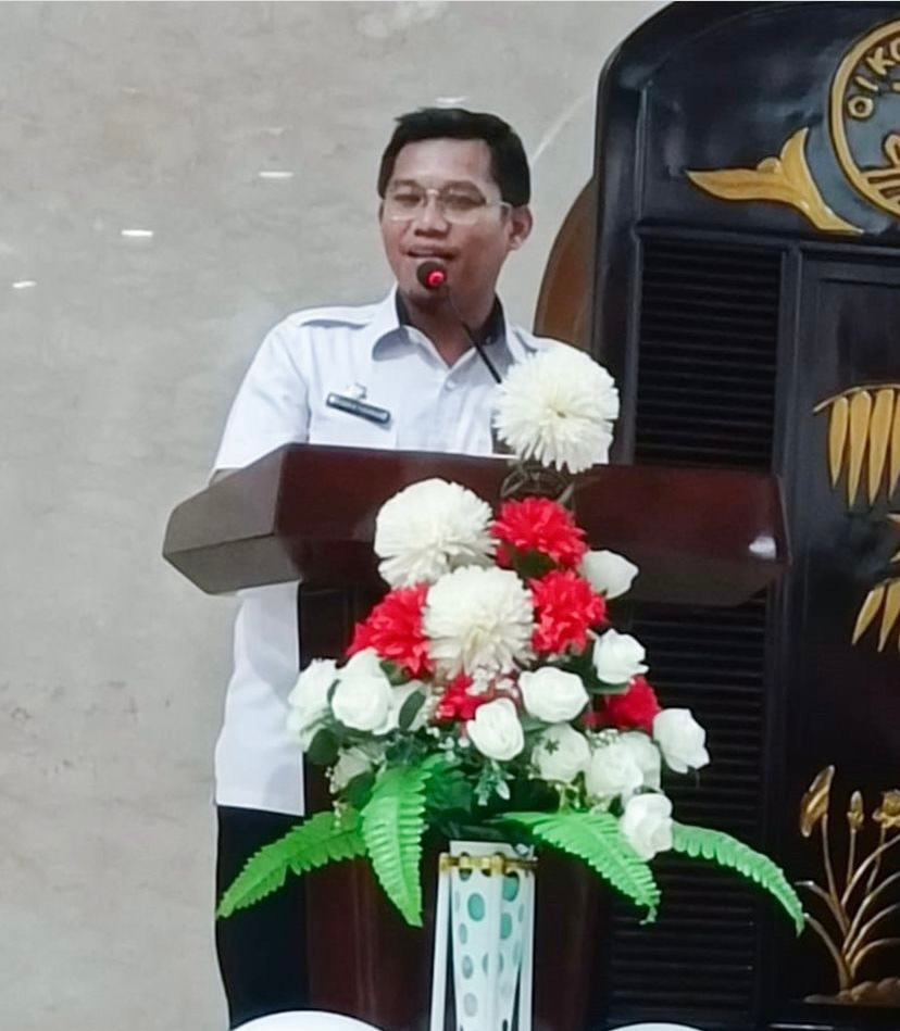 Gambar Mewakili Walikota Makassar Benyamin B. Turupadang Hadiri Perayaan Natal